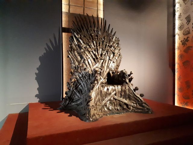 Le célèbre “Trône de fer” de la série télévisée Game of Thrones