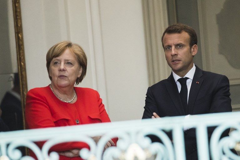 La chancelière Angela Merkel et le Président Emmanuel Macron lors du sommet franco-allemand au château de Meseberg en Allemagne, 19 juin 2018.