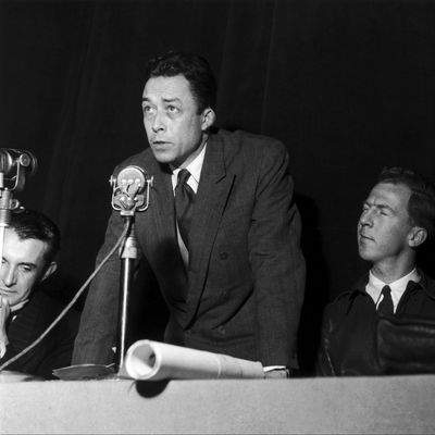 Discours d'Albert Camus à la salle Pleyel en décembre 1948