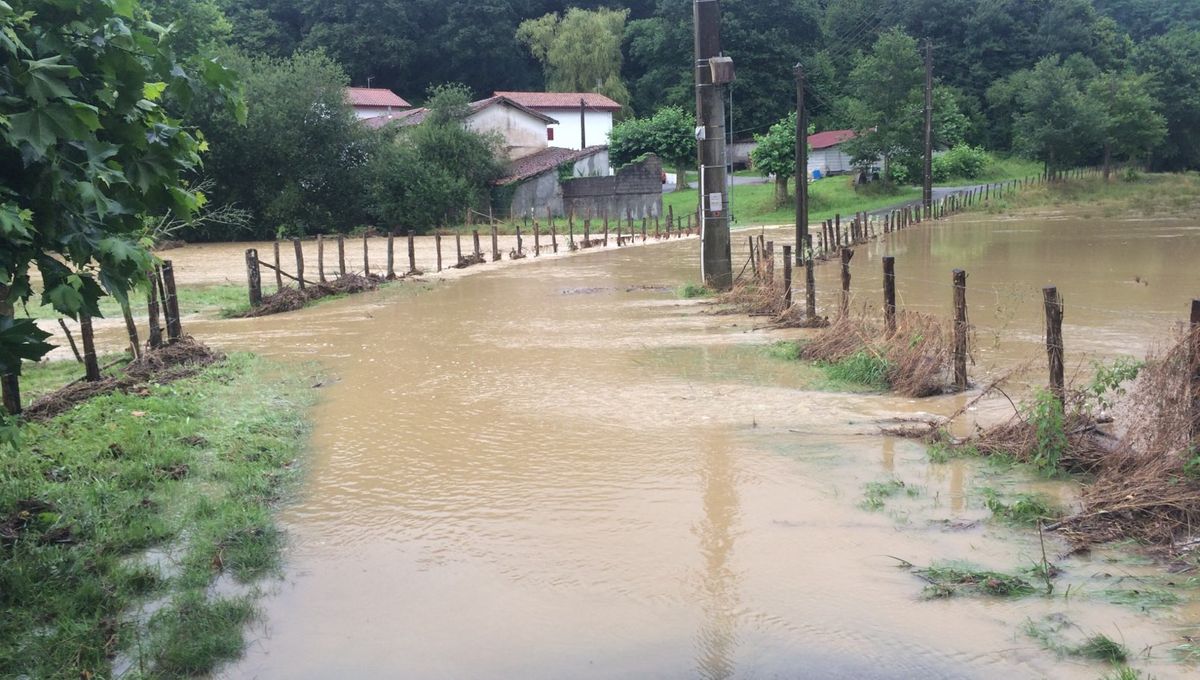 Violents Orages Au Pays Basque Aucune Victime Mais De Nombreuses Routes Coupees Violents Orages Au Pays Basque Aucune Victime Mais De Nombreuses Routes Coupees