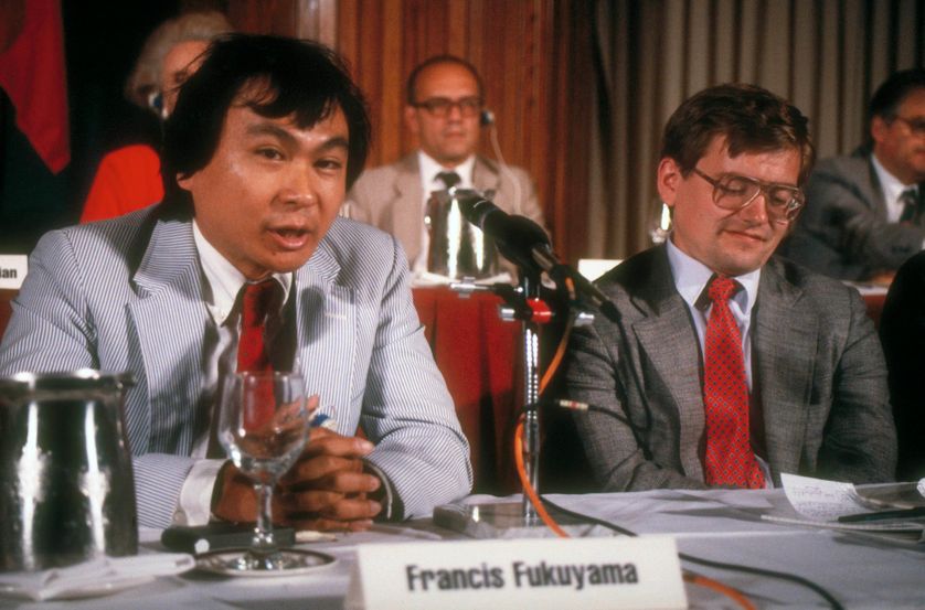 Francis Fukuyama, membre de la délégation d'historiens américains débattant contre la délégation russe sur la responsabilité du déclenchement de la guerre froide