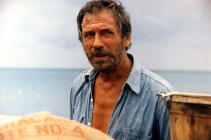 Yves Montand, sur le tournage du film "Le Sauvage" de Jean-Paul Rappeneau en 1975 Yves Montand, sur le tournage du film "Le Sauvage" de Jean-Paul Rappeneau en 1975