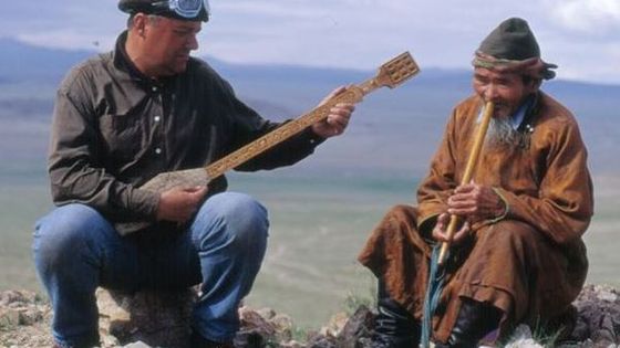 Alain Desjacques avec Narantsogt, Altaï 2003 ©Radio France - DR