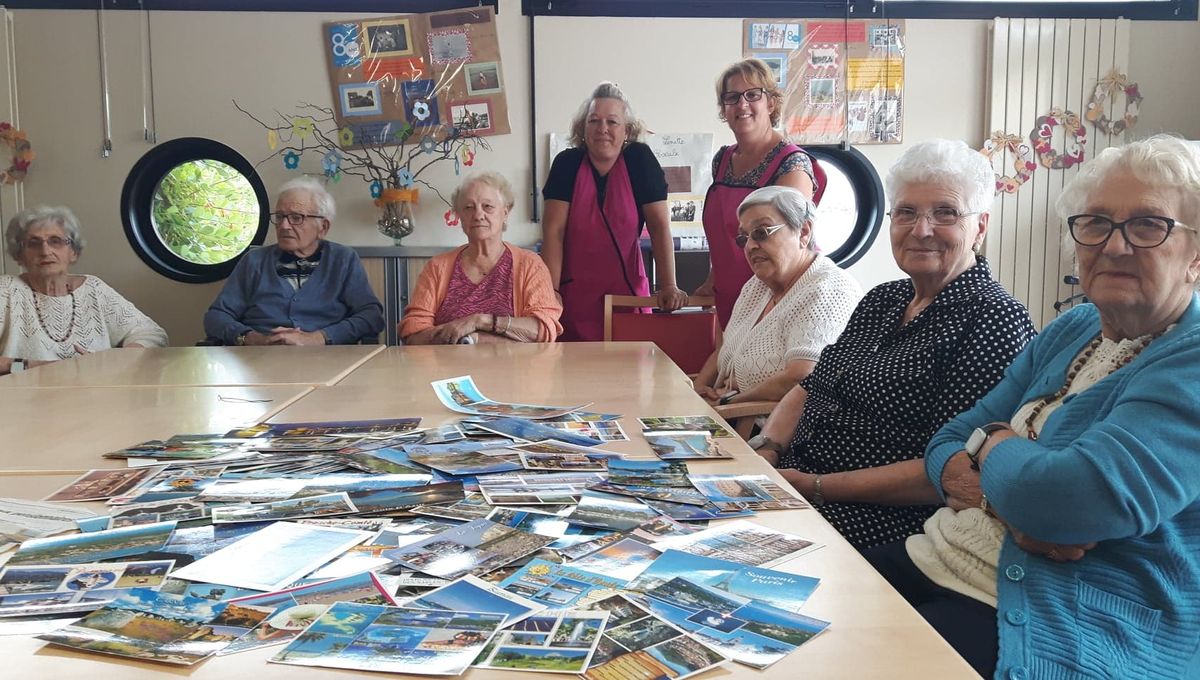 Cet Ete Envoyez Une Carte Postale Aux Residents De La Maison De Retraite De Rœulx