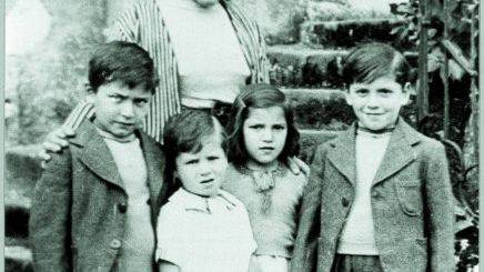 La famille Muller quelques mois avant leur déportation lors de la rafle du Vel' d'Hiv'