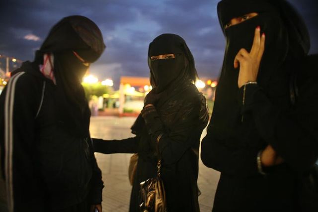 Trois soeurs que Catalina Martin-Chico a suivi pendant quatre ans