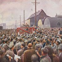 Révolution russe : Lénine s'adresse au aux ouvriers des usines Putilov, à Petrograd en 1917
