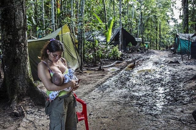 Femme Farc en Colombie