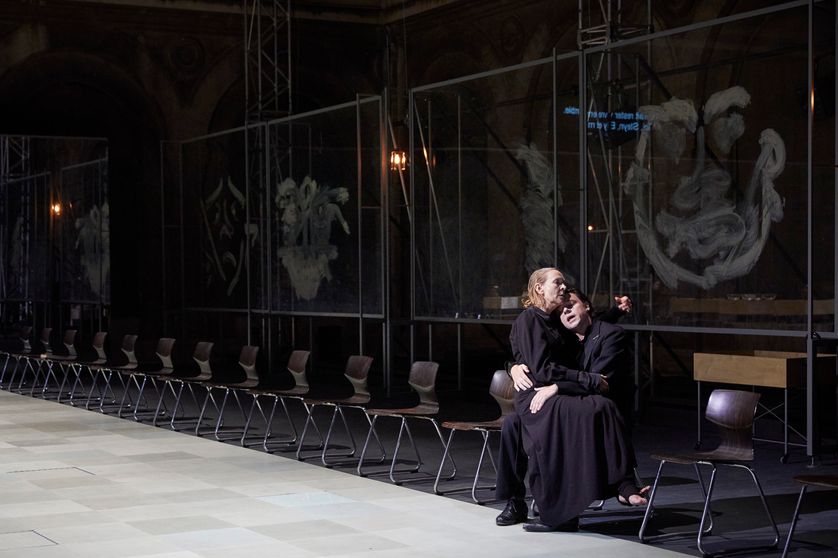 "Les choses qui passent" par Ivo van Hove