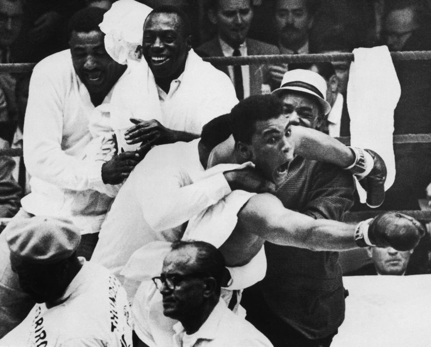 Mohamed Ali lors de sa victoire contre Sonny Liston en 1964