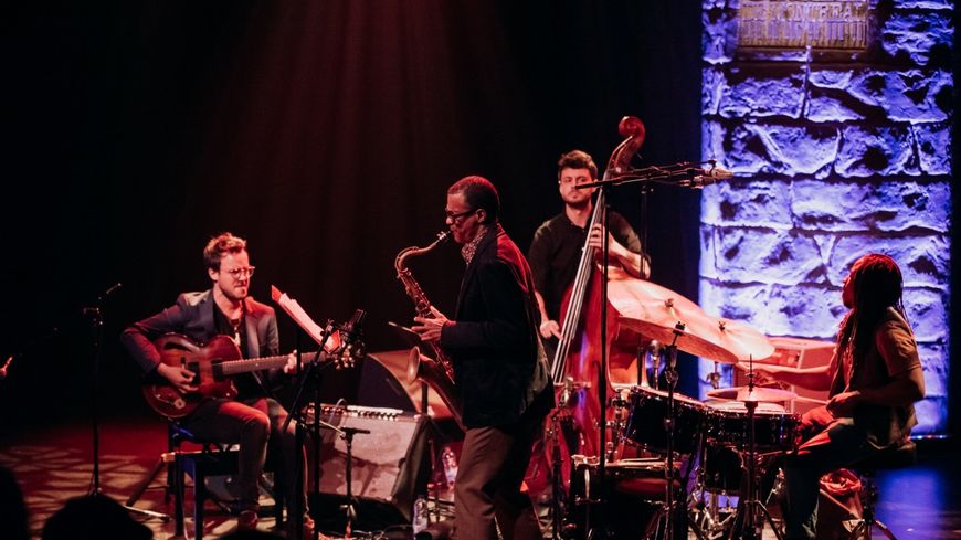 Gilad Hekselman Trio, MarkTurner