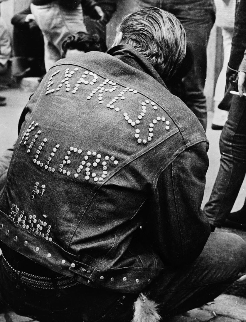 1962 à Zurich, lors d'une convention de Teddy Boys, expression anglaise proche des "Blousons noirs" français.