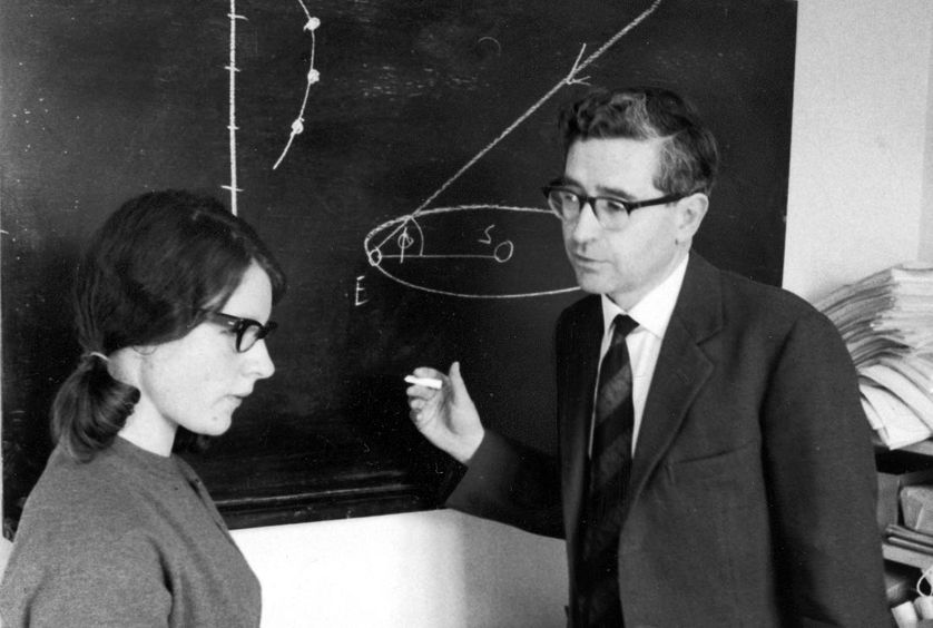 Jocelyn Bell et Anthony Hewish, en mars 1968.