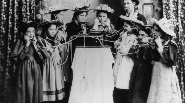 L'Agenda de l'été par Christophe Dilys : La métaphysique des tubes
