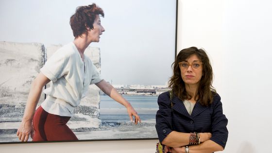 Valérie Jouve dans une exposition collective à laquelle elle participait, en 2015 au Jeu de Paume à Paris ©Maxppp - Annie Viannet