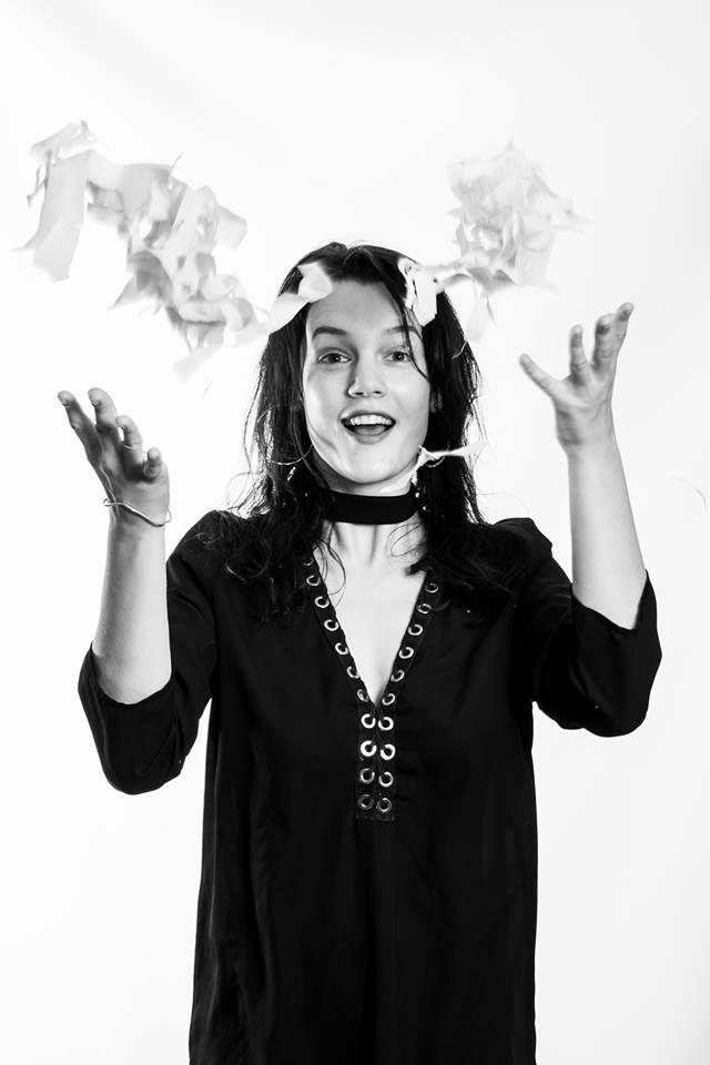 Justine Justine - Logical Clothing, la première marque de Justine avec du tissu récupéré dans les poubelles