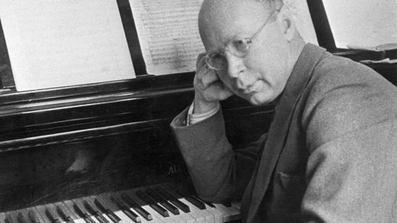 Le compositeur Sergueï Prokofiev à son piano (1939) ©Getty - Bettmann