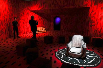Une installation de David Lynch à la Fondation Cartier, qui n'est pas sans rappeler les décors de Twin Peaks Une installation de David Lynch à la Fondation Cartier, qui n'est pas sans rappeler les décors de Twin Peaks