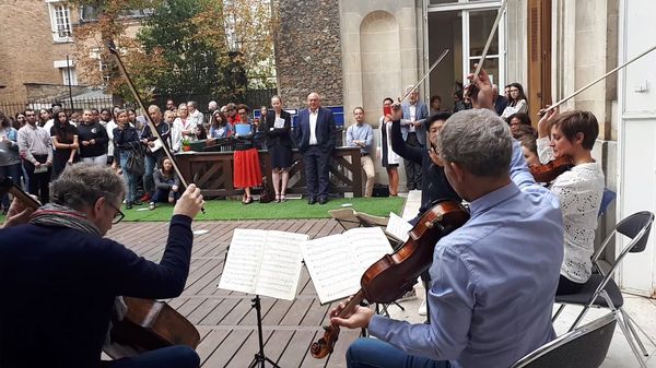 La rentrée en musique : quelle place pour l'éducation musicale au lycée ?