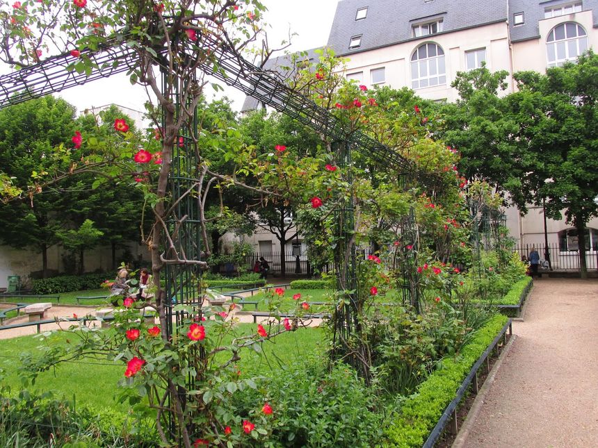 LE SQUARE SAINT-GILLES GRAND VENEUR