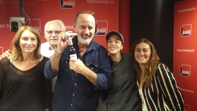 "Vous Les Femmes", de g. à d. : Sylvie Canal, Albert Algoud, Daniel Morin, Céline Sallette, Guillemette Odicino