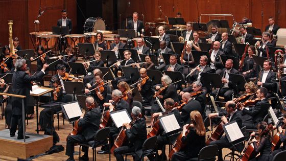 Semyon Bychkov à la tête du New York Philharmonic en mai 2018 à New York ©Getty - Hiroyuki Ito