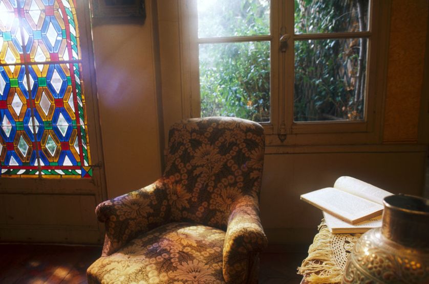 La maison de tante Léonie a permis à Illiers de devenir « Combray ». Rendue immortelle par sa célèbre madeleine, elle est connue dans le monde entier pour son jardin fleuri, les chambre