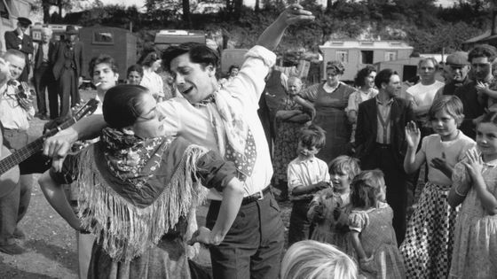 Antonio & the gypsies ©Getty - Thurston Hopkins/Picture Post