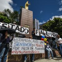 Venezuela, lack of medicines & treatment in the hospitals : nurses, doctors & patients protest in front of the World Health Organization offices (Caracas). The government led by Maduro still does not solve the problem in the health sector, 30.07.18
