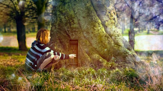"Alice au pays des merveilles" est un imaginaire dense, complexe, entre la figure mythique de l'enfance et le récit d'origine. ©Getty - Catherine MacBride