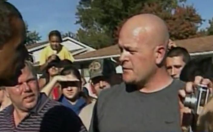 "Joe le plombier" interpelle le candidat Barack Obama, en 2008. Il devient l'icone des travailleurs modestes dans la campagne présidentielle.