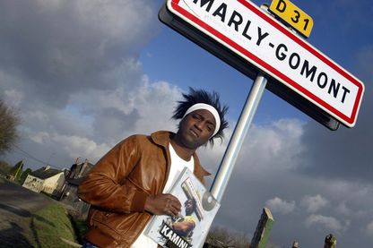 Après le gros succès de sa chanson, Kamini revient avec un film : "Bienvenue à Marly-Gomont" : un film sur son enfance Après le gros succès de sa chanson, Kamini revient avec un film : "Bienvenue à Marly-Gomont" : un film sur son enfance