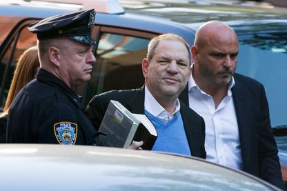 Harvey Weinstein se rendant dans le bureau de la police de New York le 25 mai 2018 Harvey Weinstein se rendant dans le bureau de la police de New York le 25 mai 2018