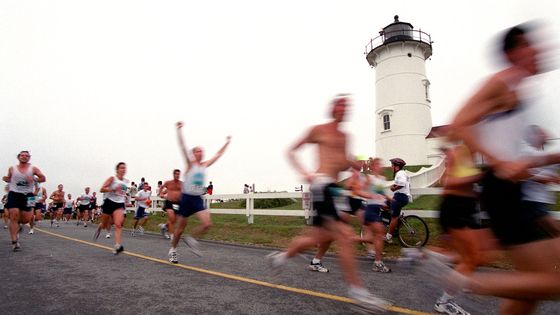 Falmouth Road Race ©Getty - David Kamerman/The Boston Globe