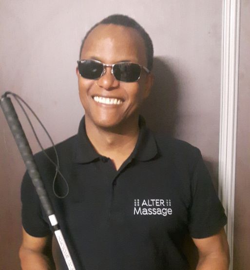 Pierre-Louis Jominy, masseur aveugle en entreprise