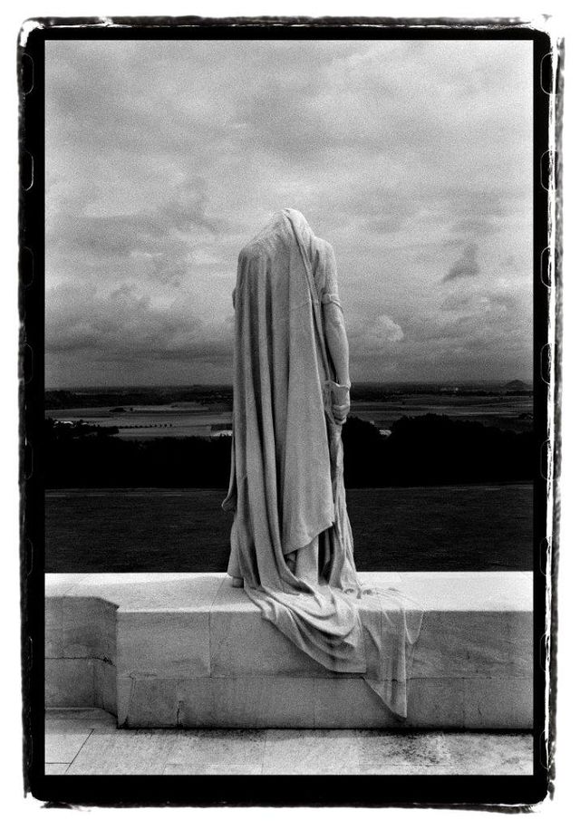 Les fantômes du chemin des dames (2003)