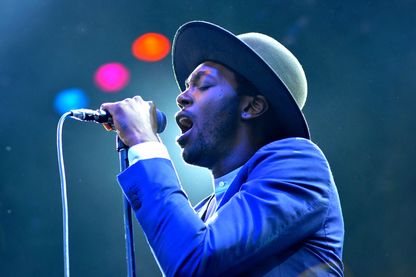Baloji, en concert en 2016 au Womad Festival (Charlton Park, comté de Wiltshire dans le sud-ouest de l'Angleterre) Baloji, en concert en 2016 au Womad Festival (Charlton Park, comté de Wiltshire dans le sud-ouest de l'Angleterre)