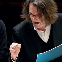 Myung-Whun Chung dirige le concerto de Pascal Dusapin (g. à d.)