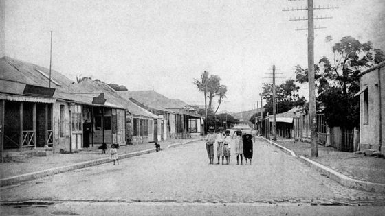 Une rue de Nouméa en 1899 ©Getty - API