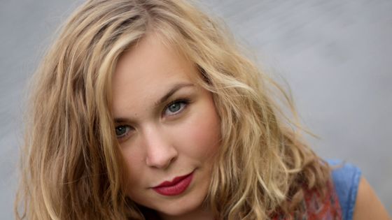 Miroirs, 1er disque d'Elsa Dreisig, soprano, avec Michael Schönwandt et l'Orchestre National Montpellier Occitanie Pyrénées Méditerranée : parution le 5 octobre 2018 chez Erato - Ólafur Steinar Gestsson