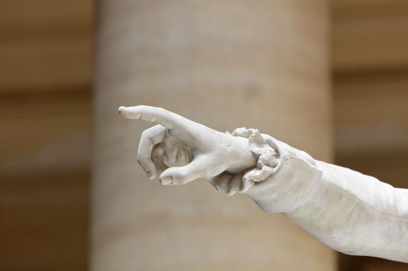 Détail de la statue de Mirabeau dans la salle des pas perdus du palais Verdun.