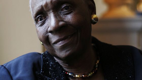 L'écrivaine guadeloupéenne décrit dans ses livres "les ravages du colonialisme et le chaos du post-colonialisme". Elle avait été citée plusieurs fois pour le prix Nobel. ©AFP - Adrian Dennis