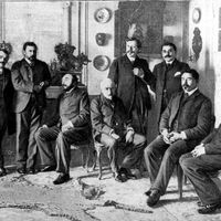 Session de l'Académie Goncourt à Paris en 1903 : g-d: Lucien Descaves, Gustave Geffroy, Rosny elder, Joris-Karl Huysmans, Leon Hennique, Leon Daudet, Rosny Younger et Elemir Bourges