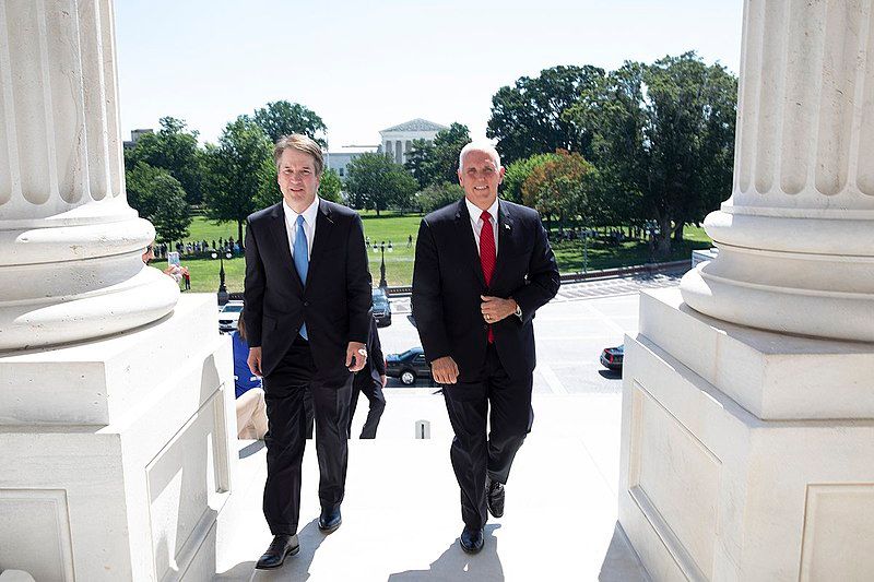 Brett Kavanaugh and Mike Pence se rendent au Capitol à la rencontre des membres du Sénat, 10 juillet 2018