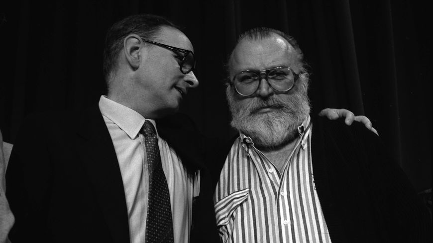 Ennio Morricone et Sergio Leone en mai 1984, lors de la conférence de presse du film "Il était une fois en Amérique", auu 37eme festival international du film, à Cannes