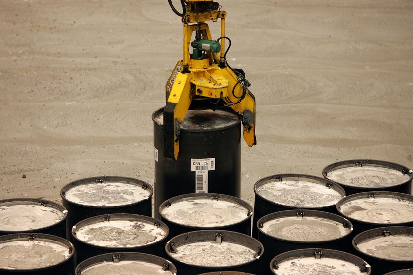 Un fût métallique, renfermant des déchets nucléaires