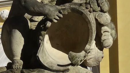 Statue