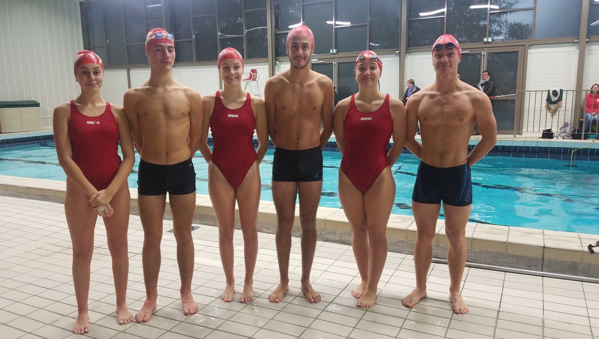 Trois Garcons Se Mettent A La Natation Synchronisee A Poitiers
