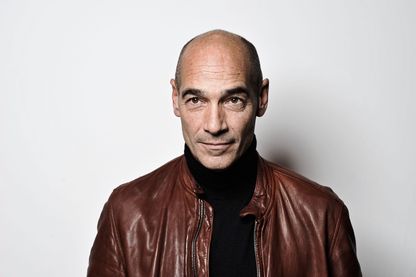 Jean-Marc Barr, acteur, réalisateur et photographe franco-américain, connu pour son rôle dans Le Grand Bleu de Luc Besson. Jean-Marc Barr, acteur, réalisateur et photographe franco-américain, connu pour son rôle dans Le Grand Bleu de Luc Besson.