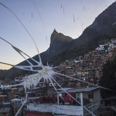 Vue du "Plano Inclinado" dans la favela Santa Marta favela au Brésil.